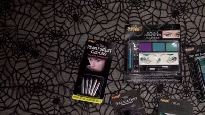 Peacock Makeup Kit