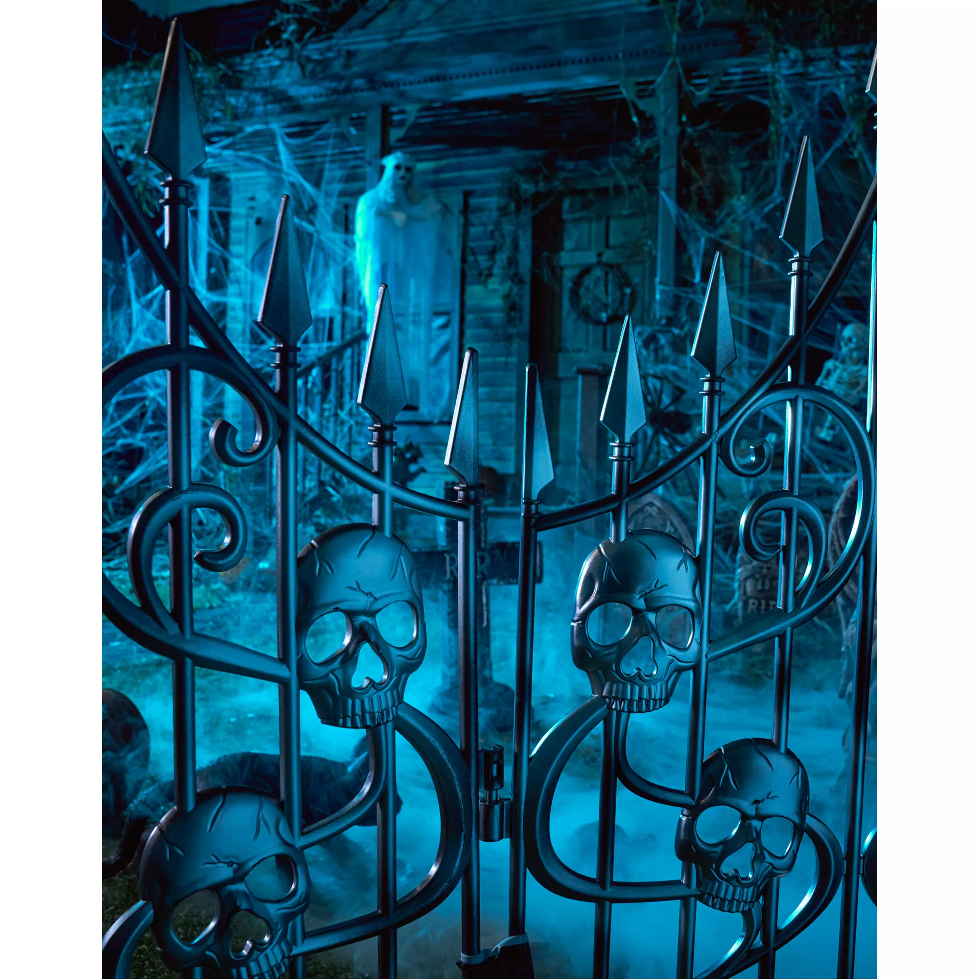 3 Ft Skull Swirl Fence at Spirit Halloween
