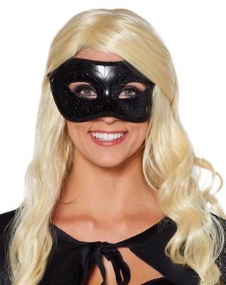 black masquerade mask