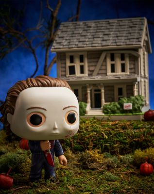 Funko POP! Town: Michael Myers with House - Halloween 