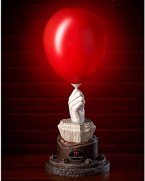 vlot Stof bijvoorbeeld Light-Up Floating Balloon Statue - It Chapter Two - Spirithalloween.com