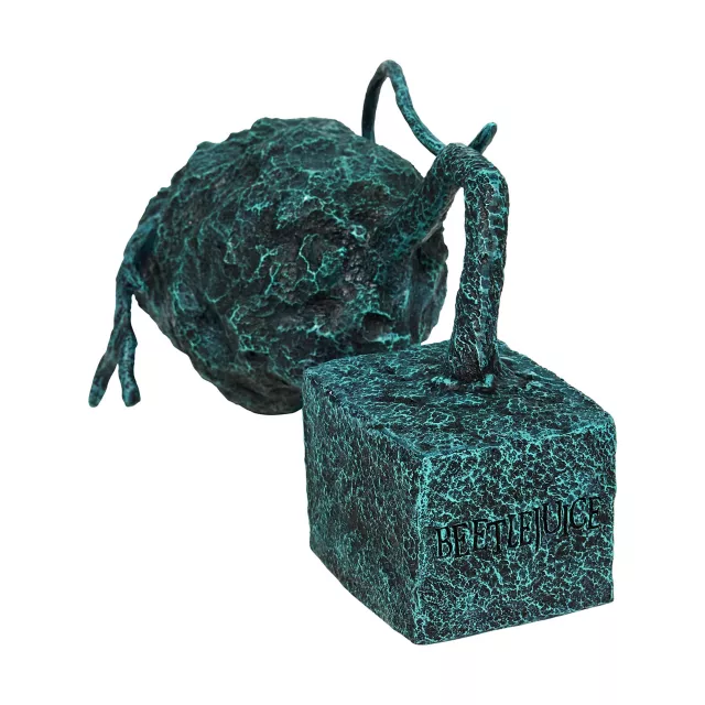 Delia Deetz's Sculpture - Beetlejuice at Spirit Halloween