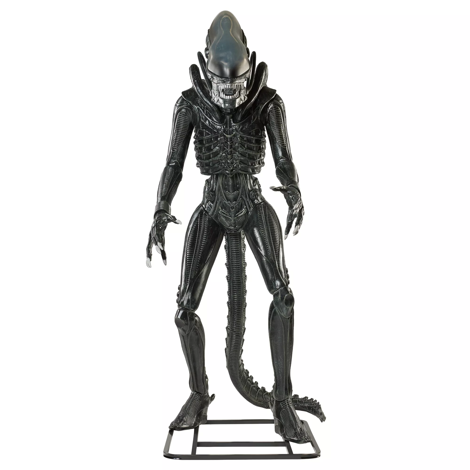6 Ft 8 In Alien Xenomorph Animatronic at Spirit Halloween