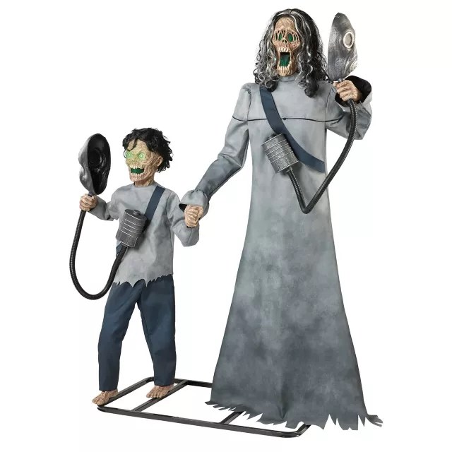 5 Ft 7 In Doomsday Duo Animatronic at Spirit Halloween