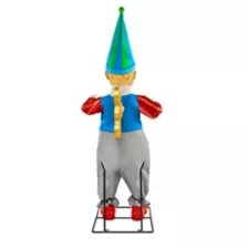 4 Ft 10 In Wind-Up Wally Animatronic at Spirit Halloween