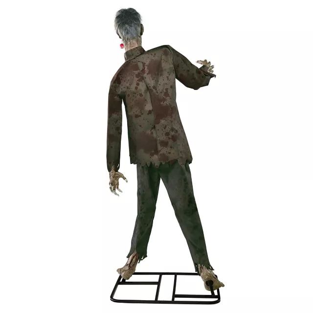 6 Ft 1 In Jeremy Jaws Animatronic at Spirit Halloween