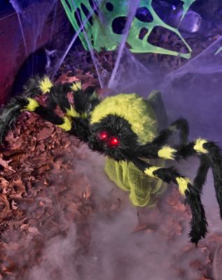21 Inch LED Green Jumping Spider Animatronic - Spirithalloween.com