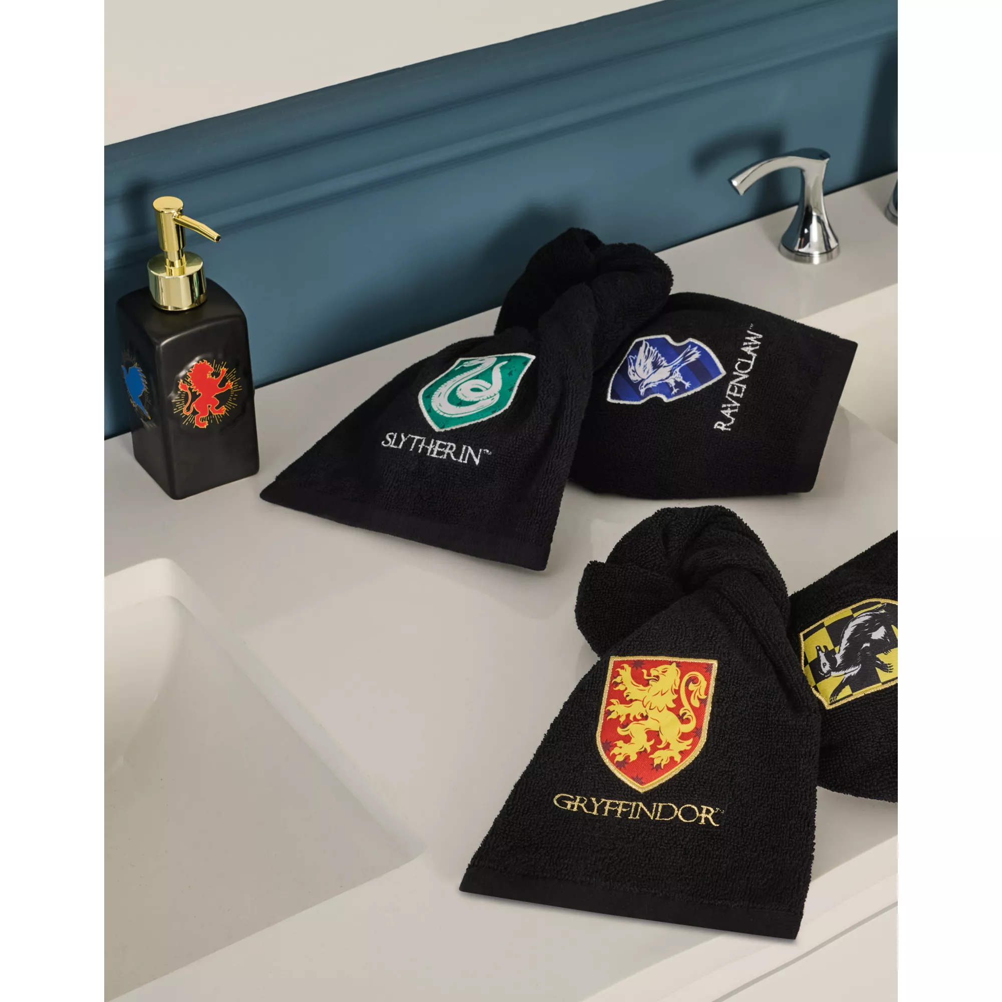 Harry Potter Houses 3-Piece Bath Accessory Set at Spirit Halloween