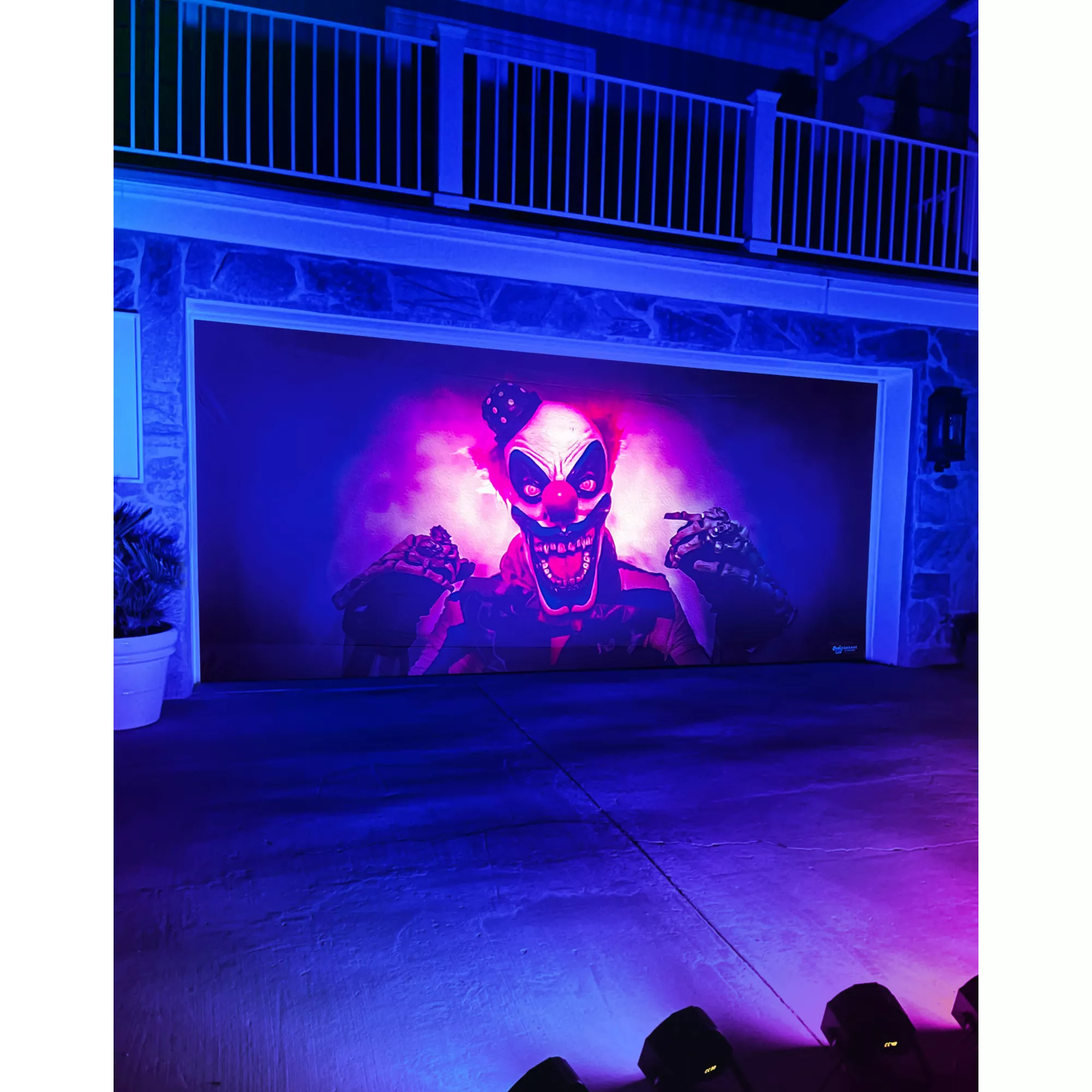 Creepy Carney Garage Double Door Cover at Spirit Halloween