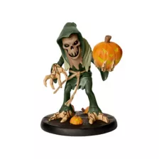 Nightmare Harvester Statue at Spirit Halloween
