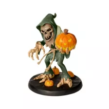 Nightmare Harvester Statue at Spirit Halloween