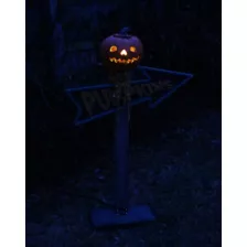 Light-Up Pumpkin Sign - Beastcraft at Spirit Halloween
