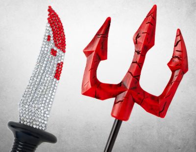 WEAPONS & ARMOR